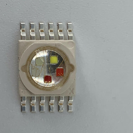 Par 18x15WPRO RGBWA Chip LED-Fos-Music Stage